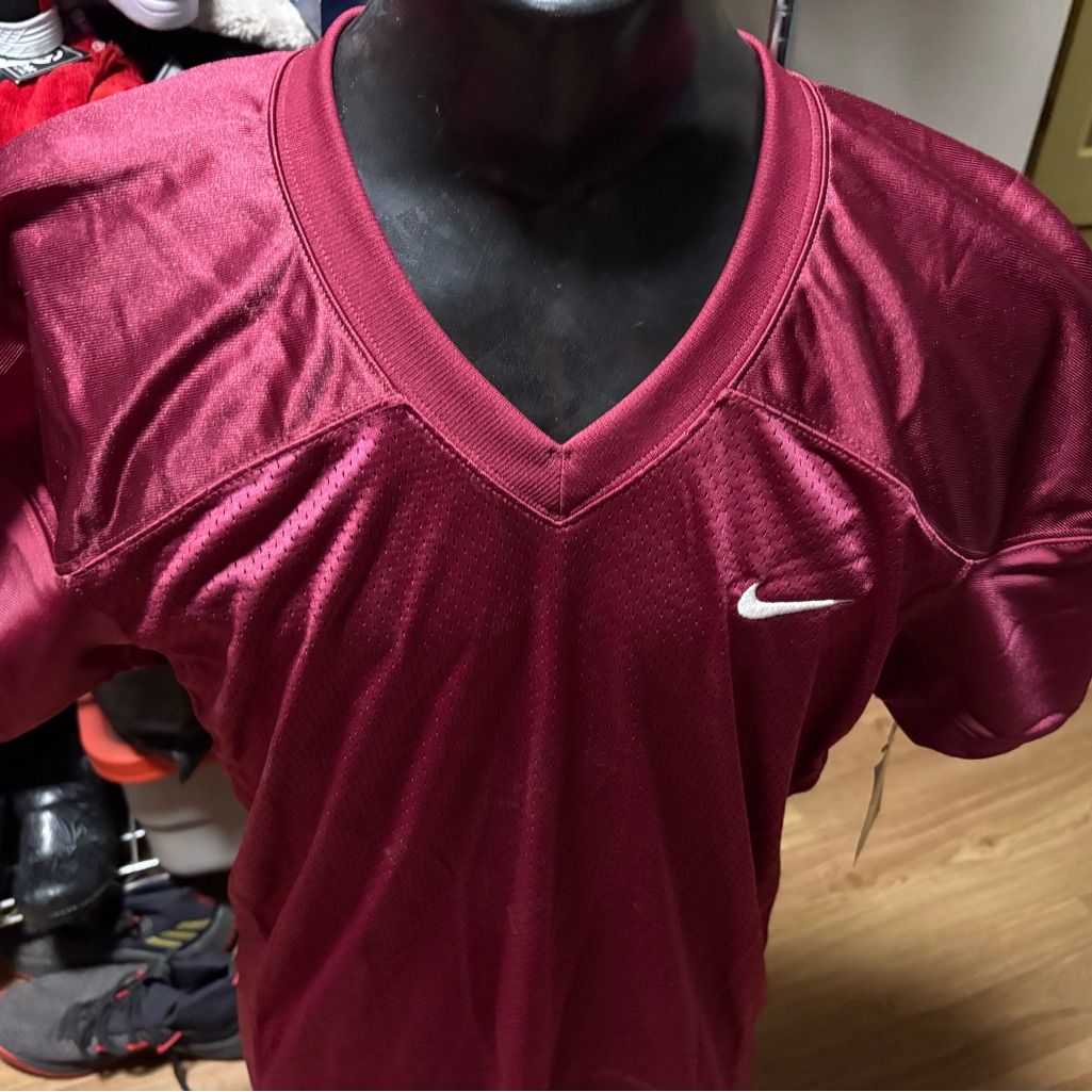 Nike Mens Burgundy VNeck Jersey Brand New Xxl Retail 55 Nike Mens Burgundy VNeck Jersey Brand New Xxl Retail 55